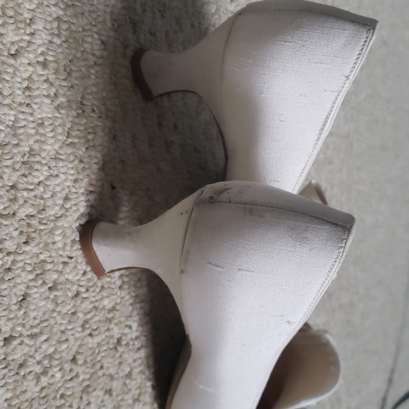 Raw silk shoe - Picture 4 of 7